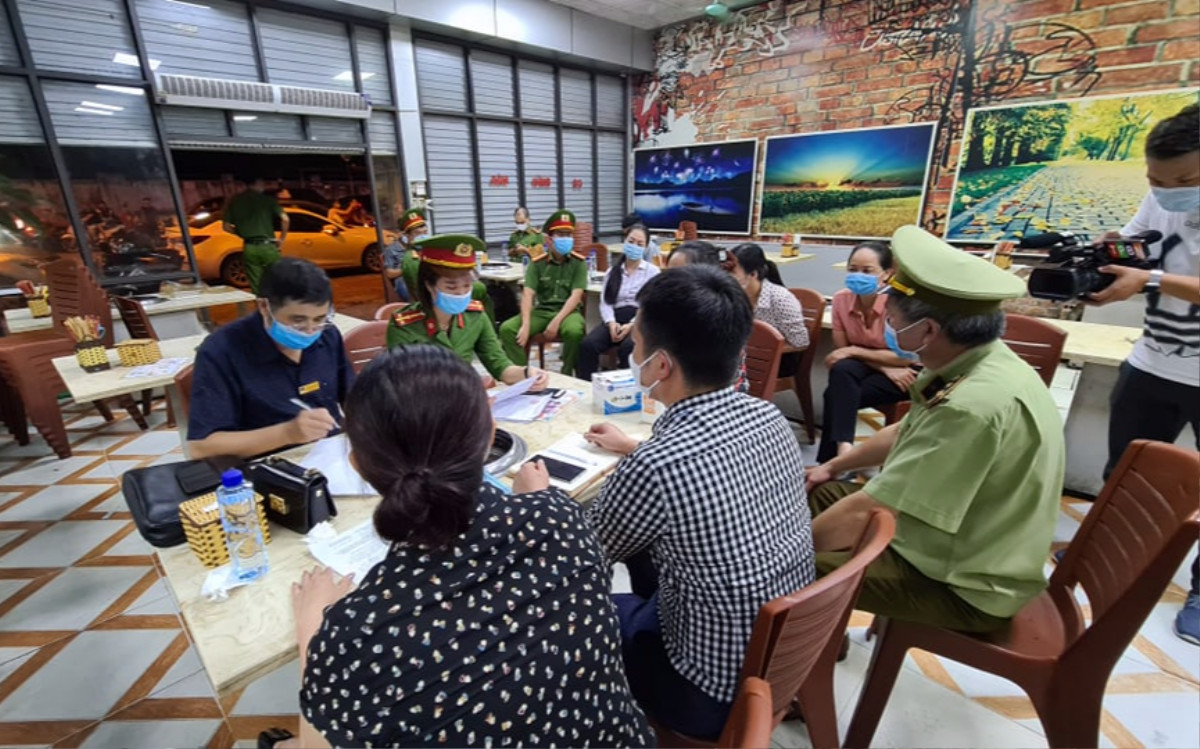 Quán nướng nơi chủ bắt nữ khách hàng quỳ gối, chửi bới kiểu giang hồ vì dám 'bóc phốt' đồ ăn có sán còn có hàng loạt sai phạm Ảnh 1