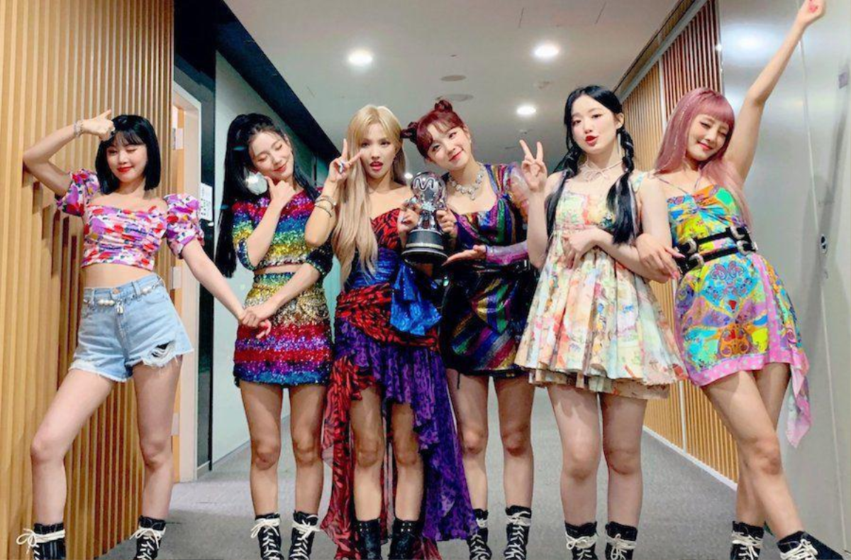 Thực hư sân khấu nhận cúp No.1 M!Countdown 'vườn không nhà trống' của (G)I-DLE, nghệ sĩ khác không ra chúc mừng? Ảnh 1