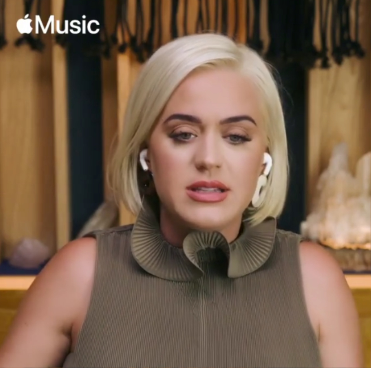 Mẹ bầu Katy Perry 'xấu hổ' khi lần đầu tiên trong đời phải dùng thuốc điều trị trầm cảm Ảnh 3