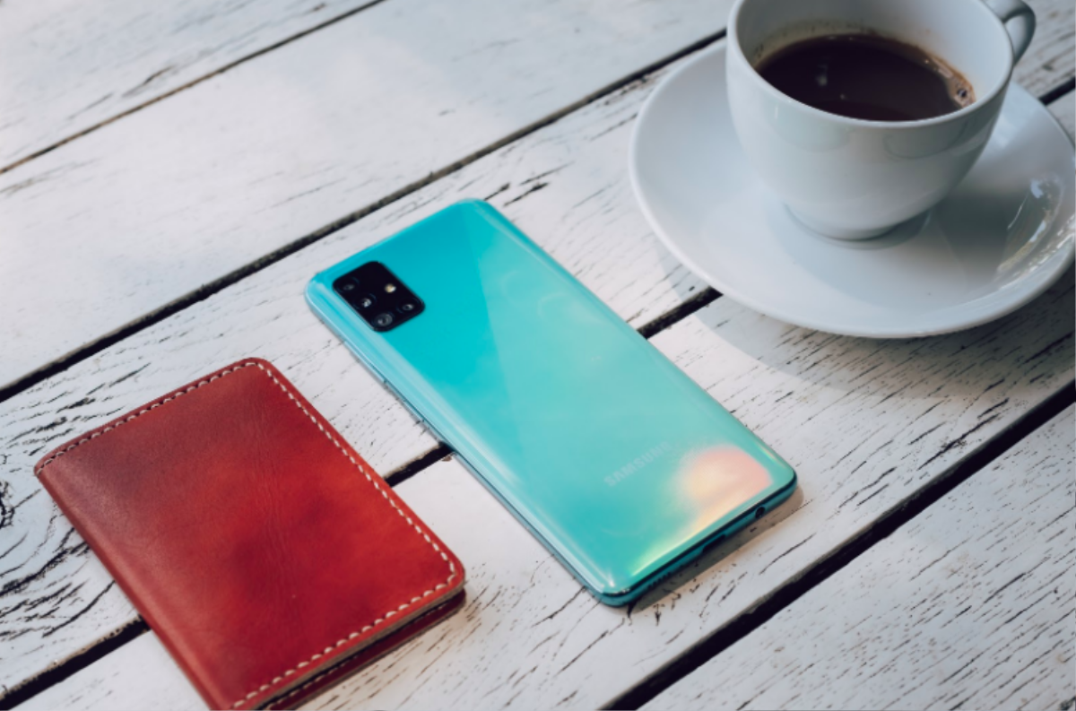 Đặt lên bàn cân 3 chiếc smartphone tầm trung đáng chú ý của Samsung, OPPO và vivo tại VN Ảnh 2