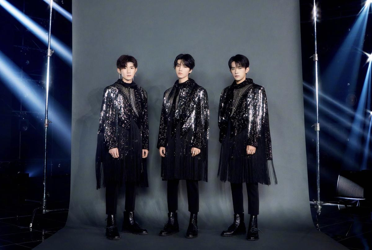 Kỷ niệm 7 năm debut: TFBOYS đứng trên hot search, 'nín thở' với bộ ảnh đẹp xuất chúng trước giờ G Ảnh 1