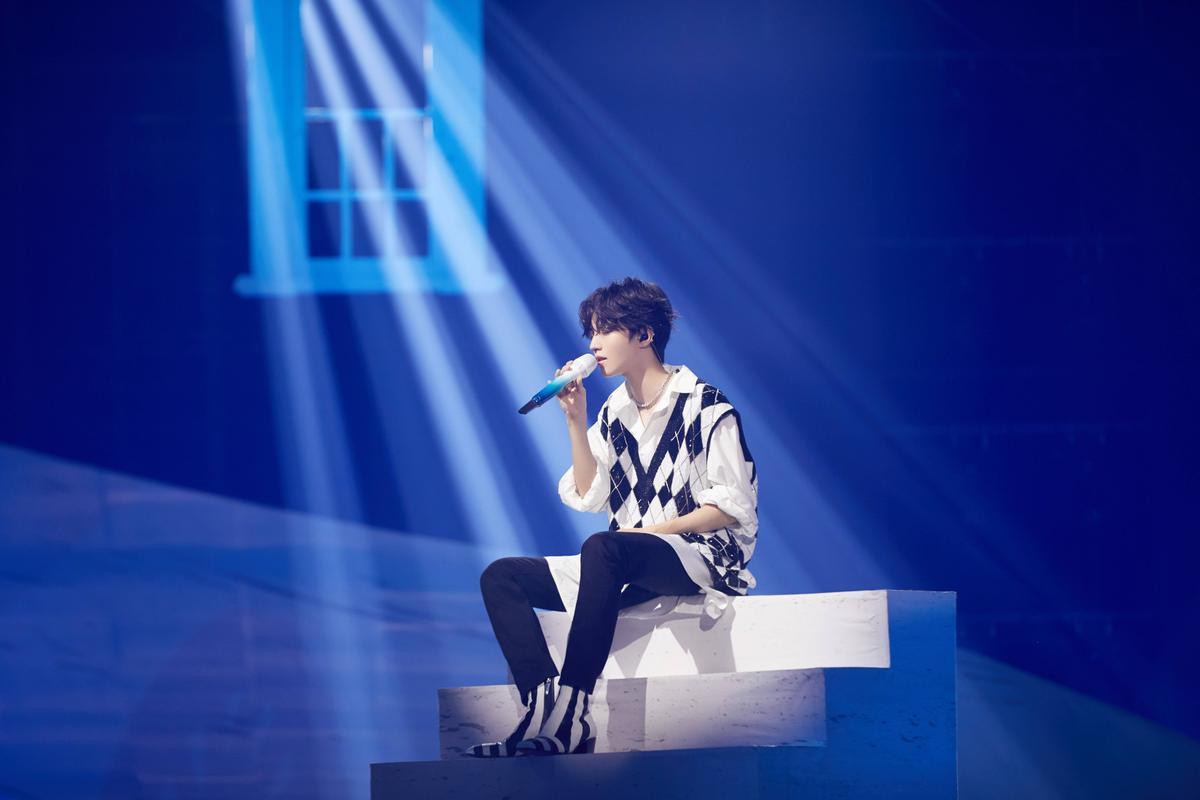 Kỷ niệm 7 năm debut: Concert vắng fan, không có chuyện TFBOYS tan rã, Dịch Dương Thiên Tỉ cầu hôn trên sân khấu Ảnh 39