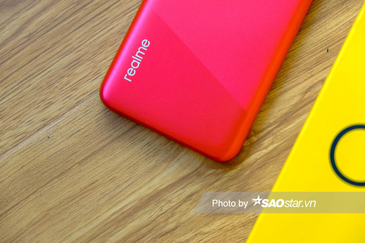 Mở hộp Realme C12 tại VN: Thân máy nhỏ gọn nhưng có pin 6000mAh Ảnh 4