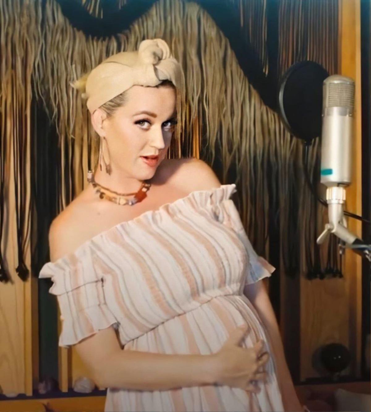 Vợ chồng Katy Perry đón con gái đầu lòng: 'Chúng tôi hạnh phúc vì con chào đời khỏe mạnh, bình an' Ảnh 4