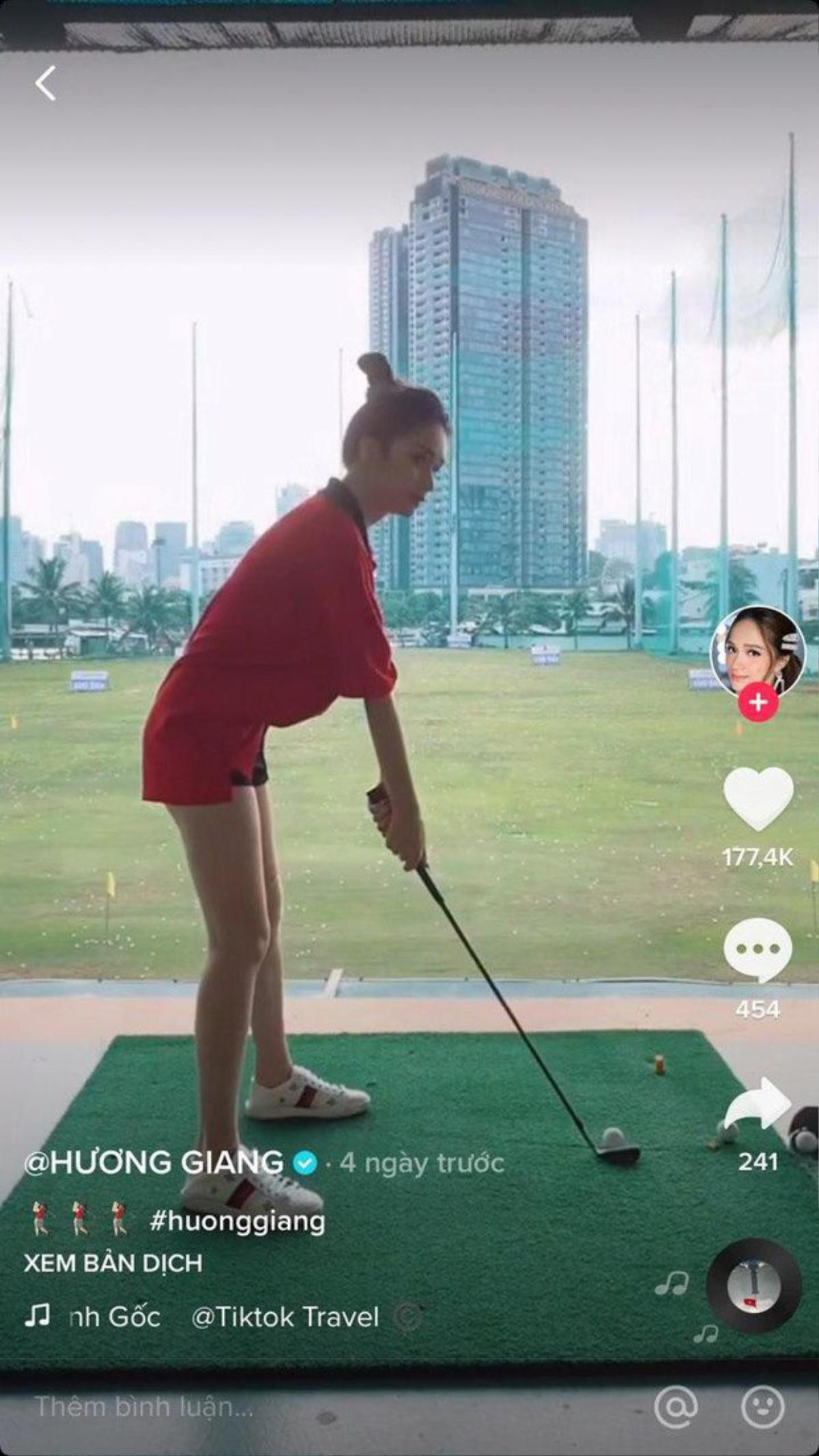 Hoa hậu đi đánh golf: Hương Giang diện váy siêu ngắn, Huyền My kín bưng nhưng vẫn khoe trọn đường cong Ảnh 2