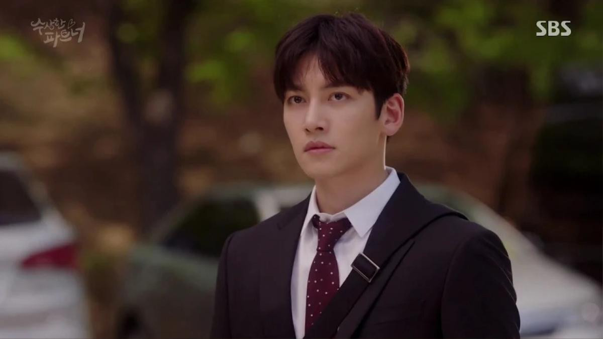 Netizen Hàn bối rối khi so sánh ảnh trước và sau phẫu thuật mũi của Ji Chang Wook Ảnh 7