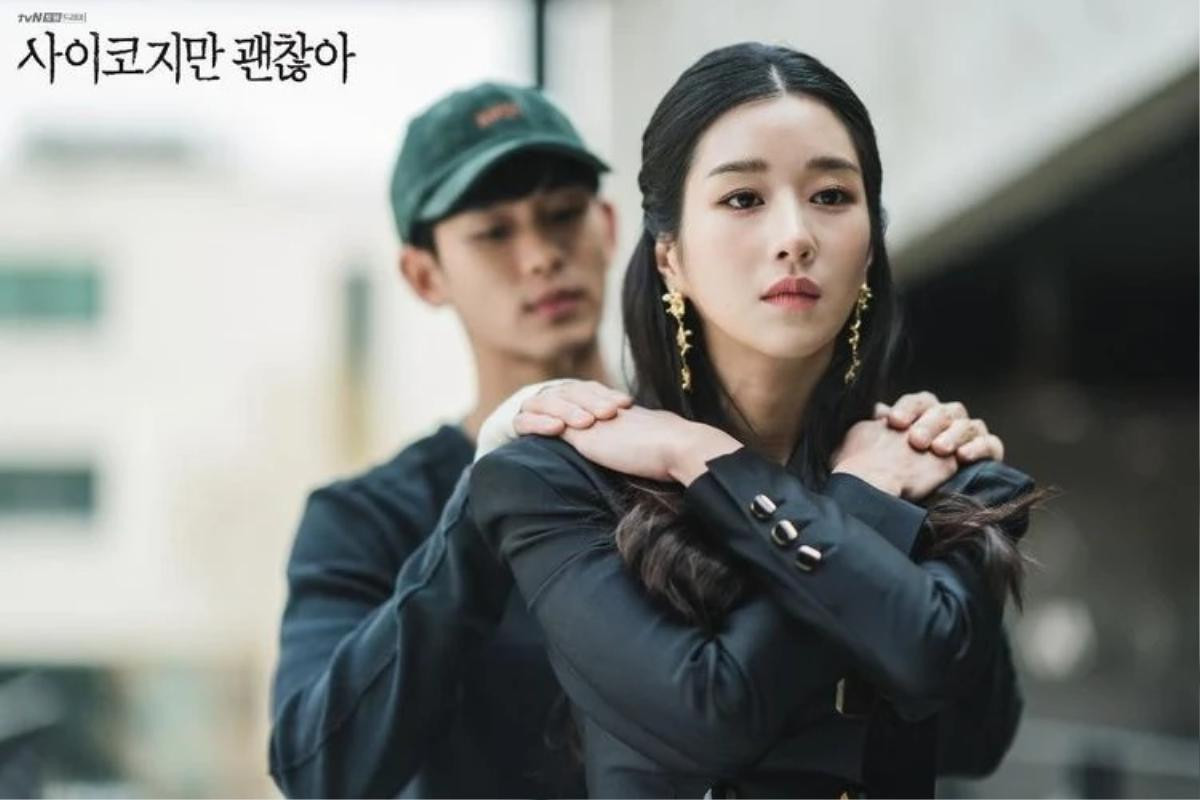 Không chỉ đẹp đôi trong 'Điên thì có sao', Kim Soo Hyun và Seo Ye Ji còn từng có cảnh khóa môi hụt từ 6 năm trước Ảnh 3