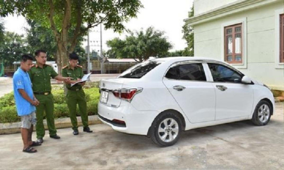 Bắt đối tượng dùng dây thắt lưng siết cổ tài xế taxi, cướp xe ô tô và điện thoại di động Ảnh 1