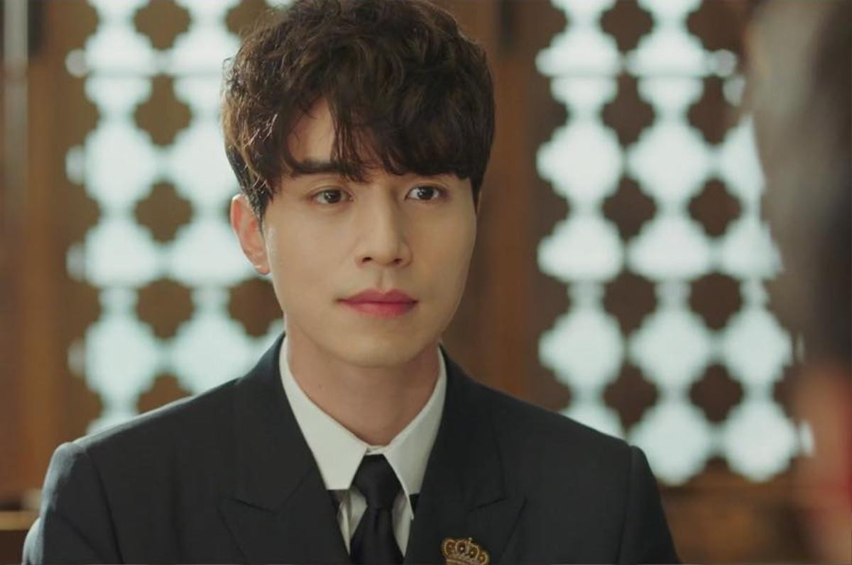 Lee Dong Wook và những lần tỏa nắng trong bộ vest đen cực phẩm trên màn ảnh Ảnh 7