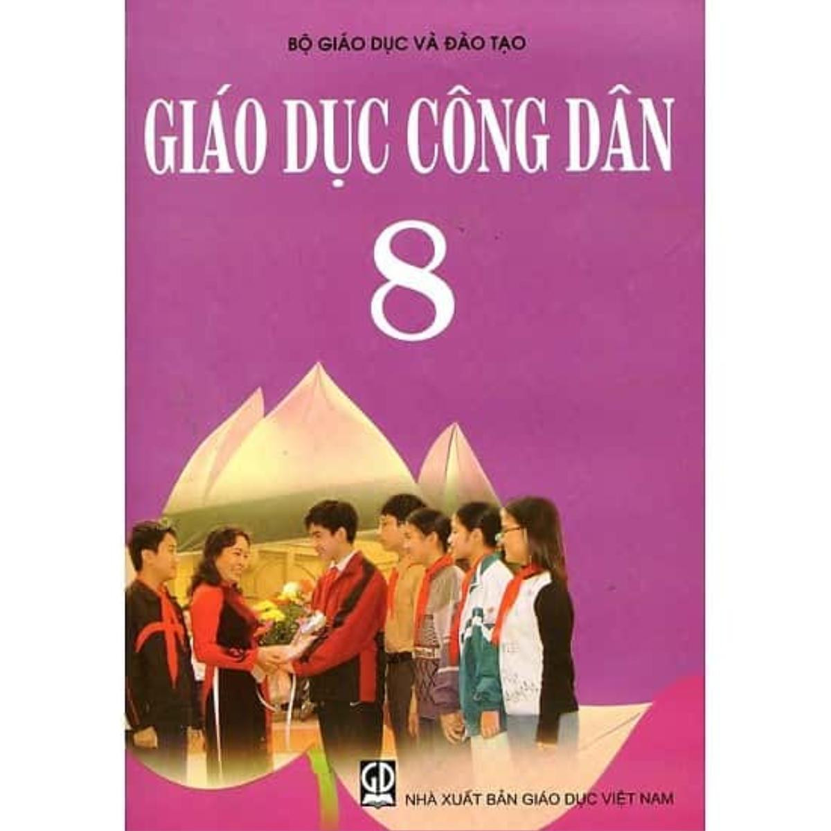 Nam sinh xuất hiện trên bìa sách giáo khoa Giáo dục công dân lớp 8 giờ ra sao? Ảnh 1