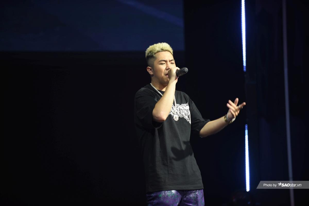 'Hội anh em' Right - Mas - Hoàng Đảo Chủ dùng chiến thuật lyric 'hất cẳng' King Kudo khỏi King Of Rap 2020 và giành lấy 30 triệu Ảnh 2