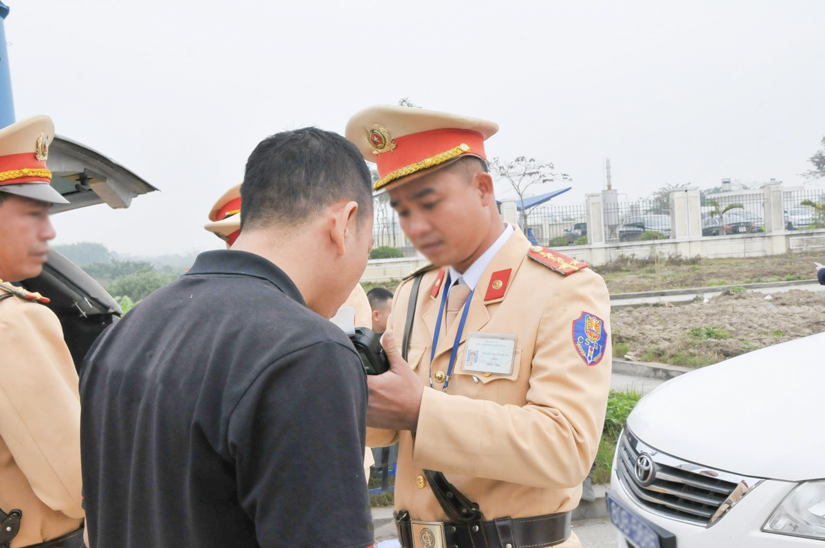 28 lỗi vi phạm có thể bị trừ điểm trong giấy phép lái xe Ảnh 6