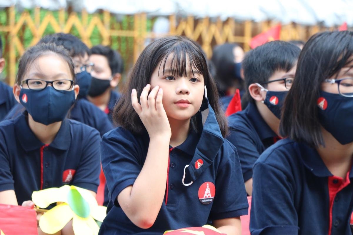 Ba 'điểm cầu' trong lễ khai giảng đặc biệt nhất lịch sử giữa bối cảnh phòng chống dịch COVID-19 tại Hà Nội Ảnh 15