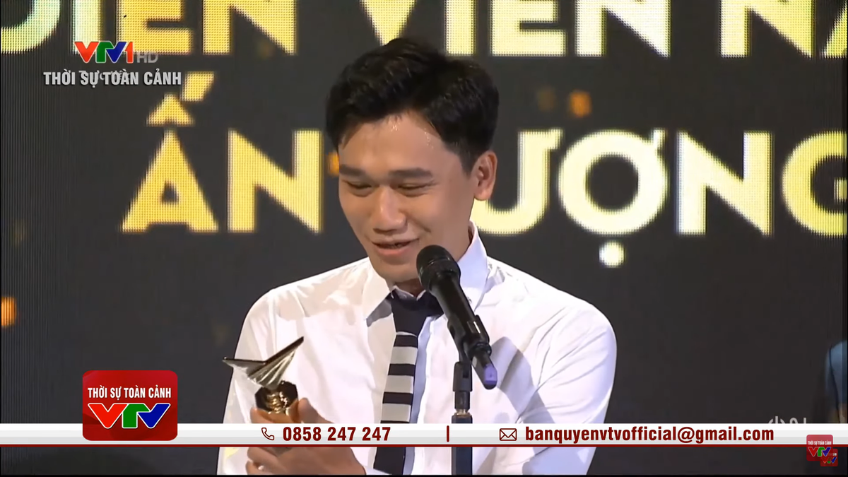 VTV Awards 2020: Hồng Diễm - Xuân Nghị bật khóc khi đoạt giải 'Nam - nữ diễn viên ấn tượng' Ảnh 12