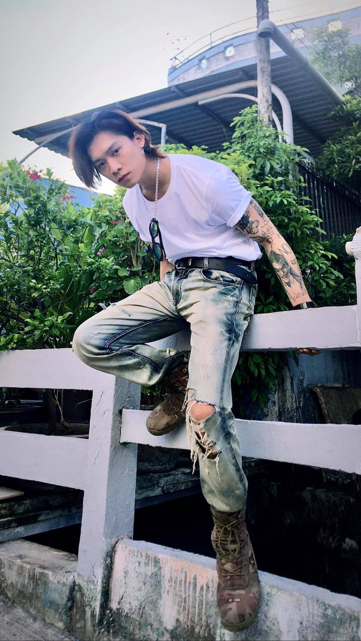 Rapper Dablo chinh phục mọi cô gái với phong cách 'bad boy' cùng quả tóc Dreadlock 'chất chơi' tại King Of Rap Ảnh 10