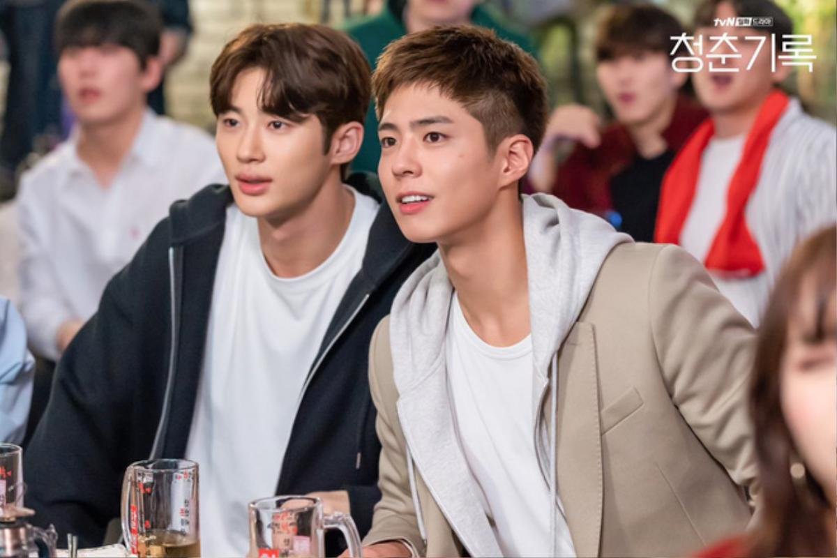 Trước giờ Park Bo Gum hóa mỹ nam vệ sĩ và cùng dàn diễn viên 'Ký sự thanh xuân' chia sẻ về tuổi trẻ Ảnh 6