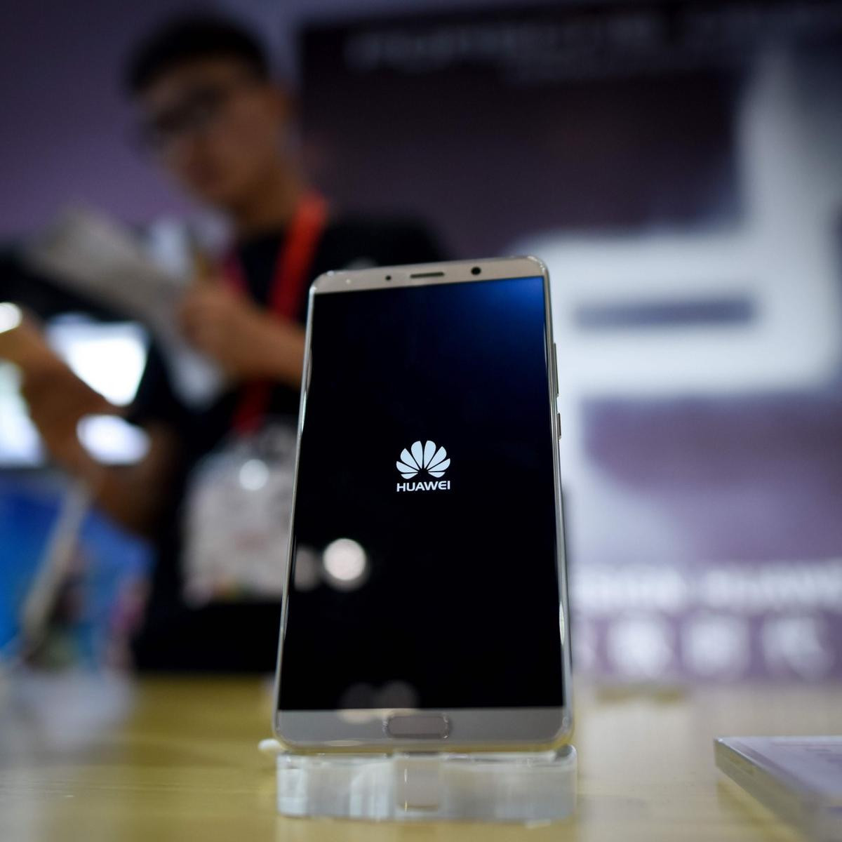 Giữa lúc Huawei lao đao, Samsung chốt hợp đồng 5G 'siêu to, khồng lồ' với nhà mạng lớn nhất nước Mỹ Ảnh 4