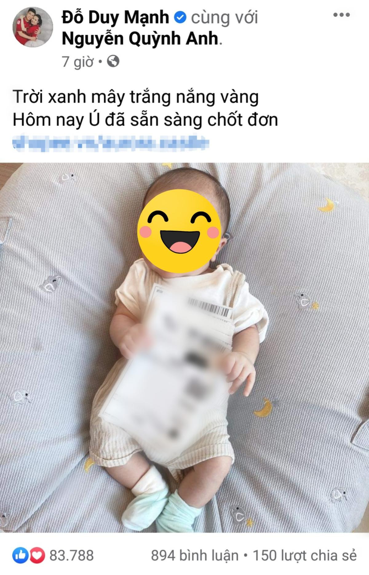 Cầu thủ Duy Mạnh khoe con trai mới lọt lòng đã biết phụ bố mẹ kiếm tiền, dân mạng 'thả tim' rần rần Ảnh 2