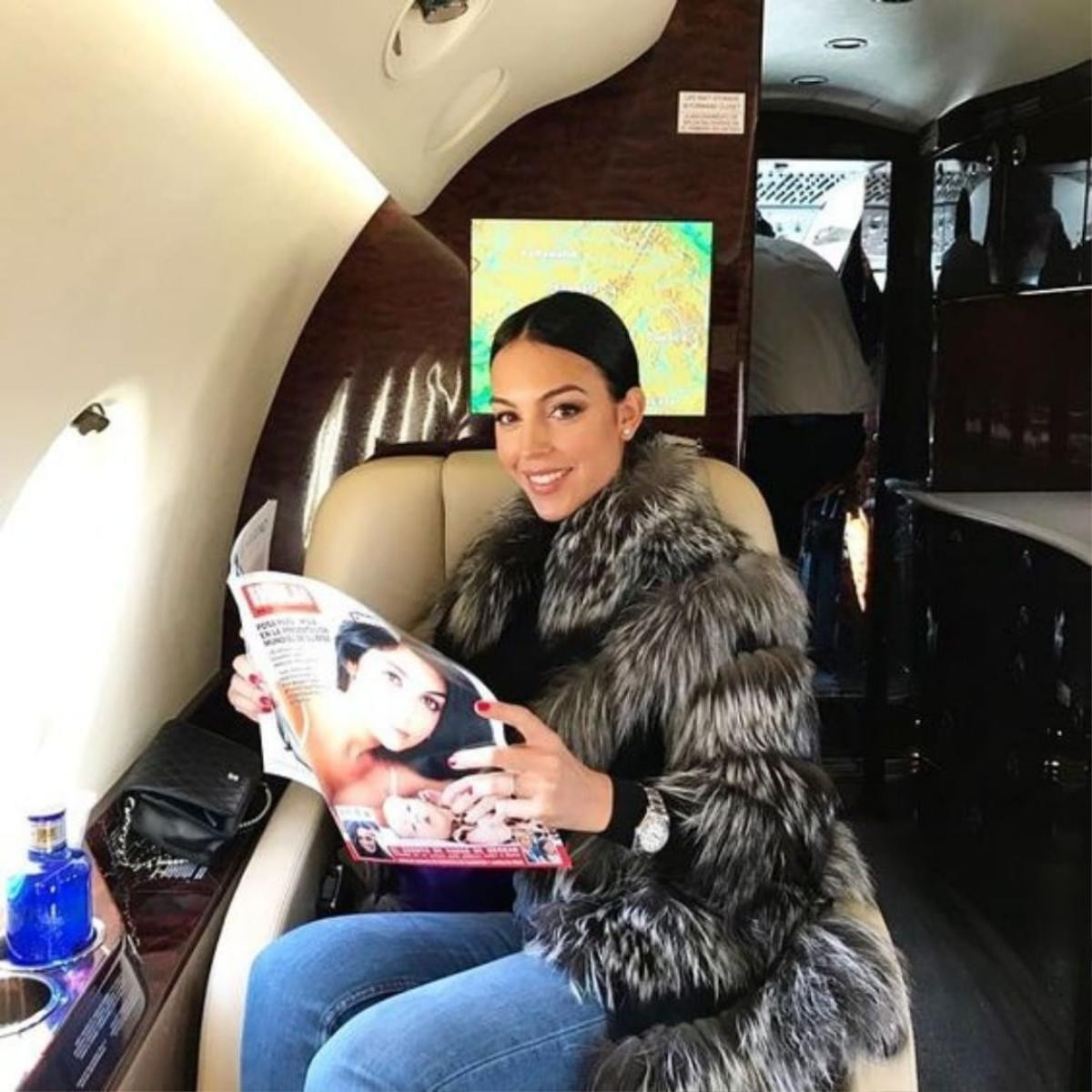 Georgina Rodriguez: 'Cô bé lọ lem' và tình yêu sét đánh với 'Hoàng tử' Cristiano Ronaldo Ảnh 1