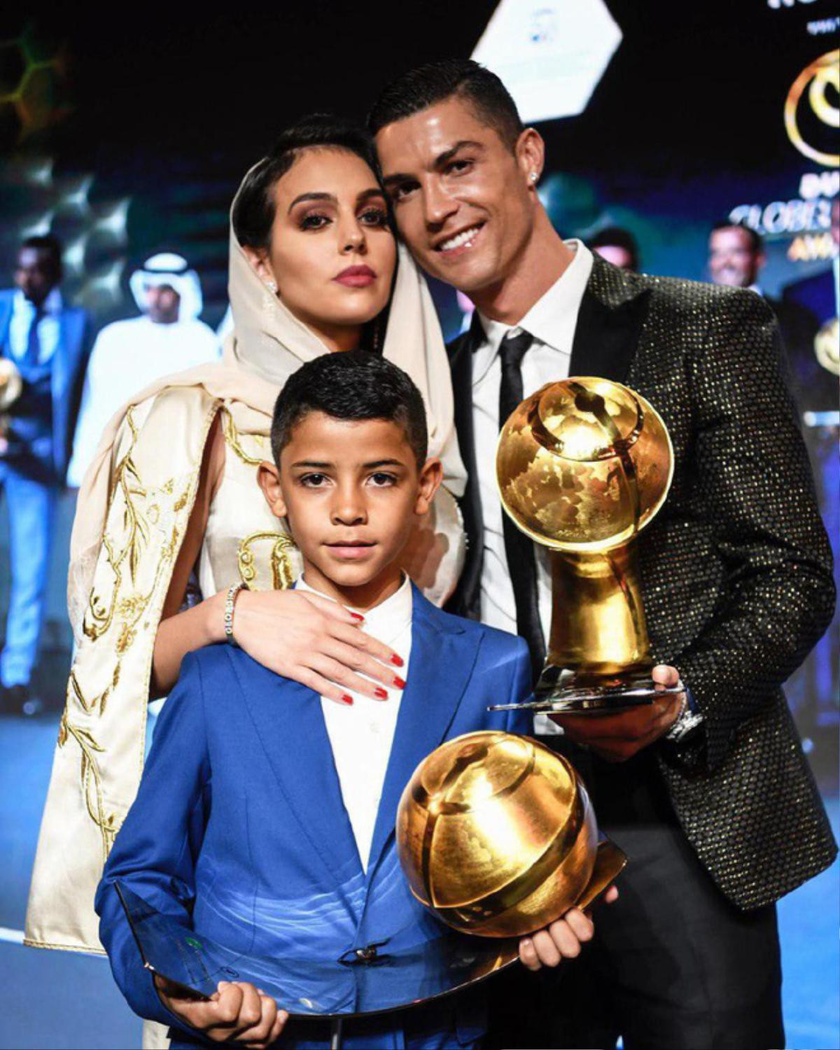 Georgina Rodriguez: 'Cô bé lọ lem' và tình yêu sét đánh với 'Hoàng tử' Cristiano Ronaldo Ảnh 9