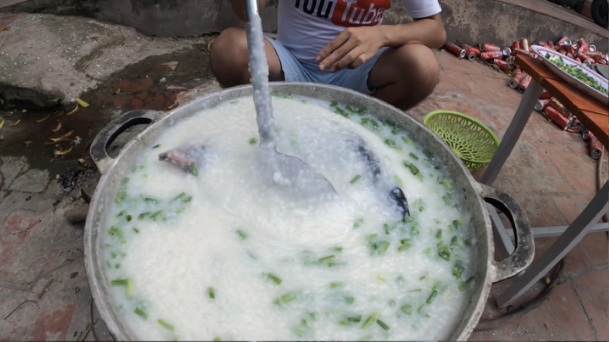 Sở TT&TT Bắc Giang mời con trai bà Tân Vlog lên làm việc Ảnh 5