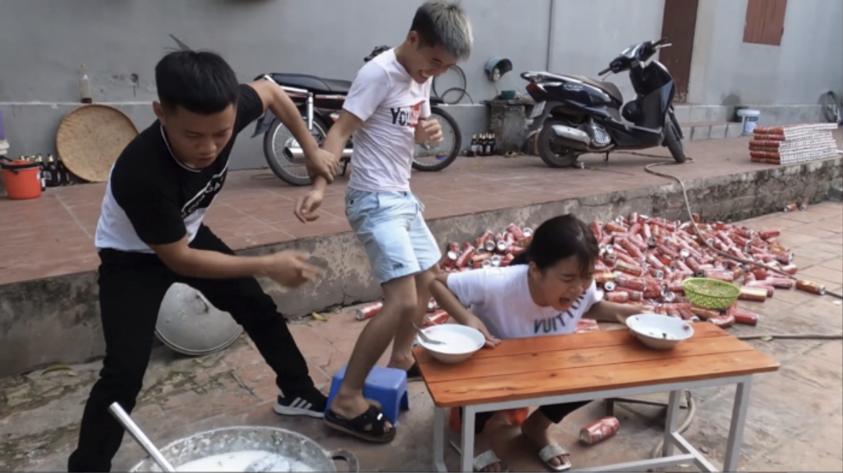 Sở TT&TT Bắc Giang mời con trai bà Tân Vlog lên làm việc Ảnh 8