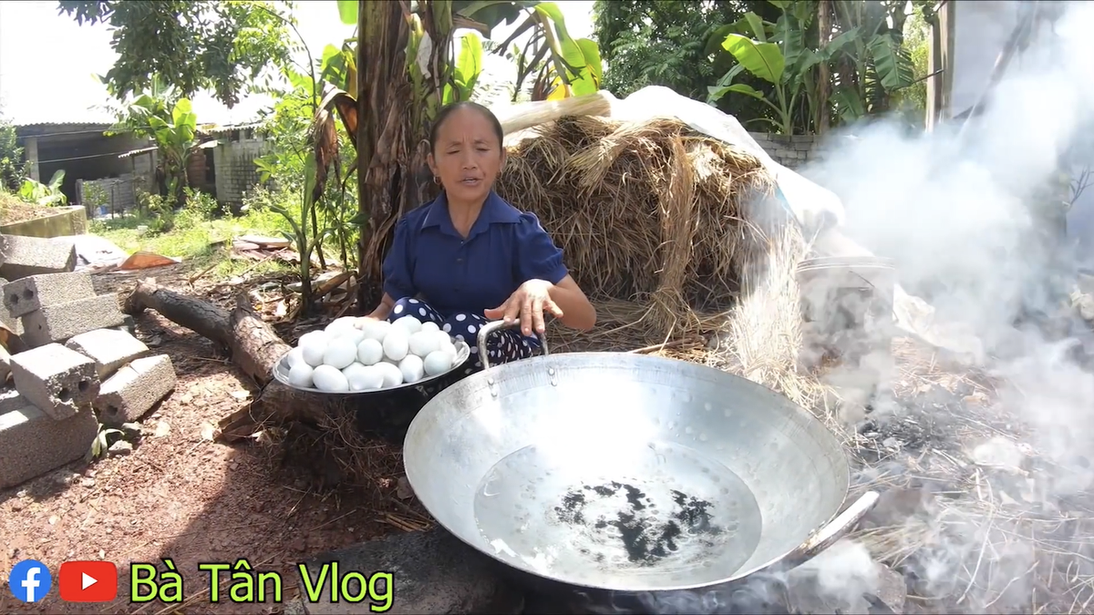 Trước Hưng Vlog, Bà Tân cũng từng lao đao vì một nồi cháo, người hâm mộ gửi hẳn tâm thư Ảnh 4