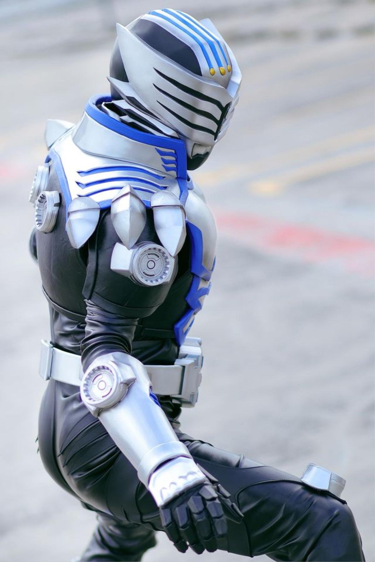 Trầm trồ trước loạt ảnh cosplay Kamen Rider Tiger cực chất Ảnh 19