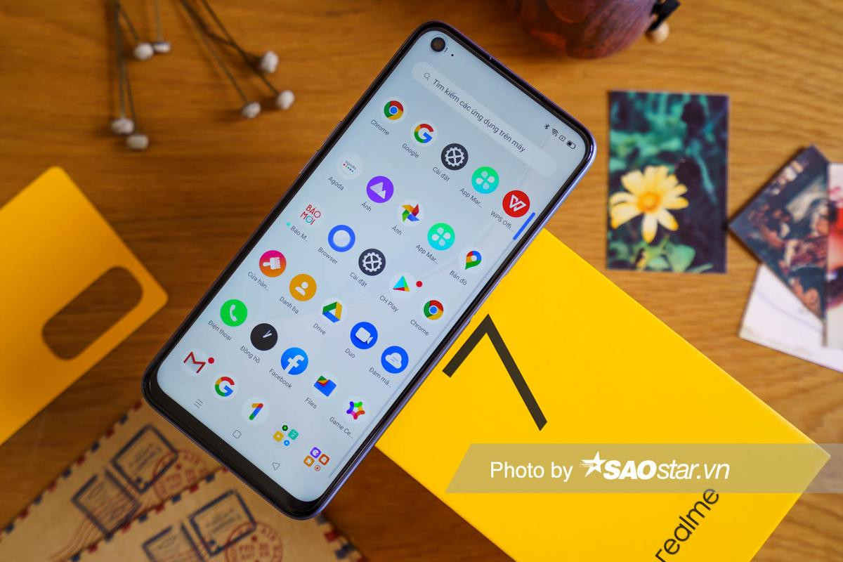 Mở hộp Realme 7 tại Việt Nam: Thiết kế bóng bẩy, có 4 camera sau Ảnh 9