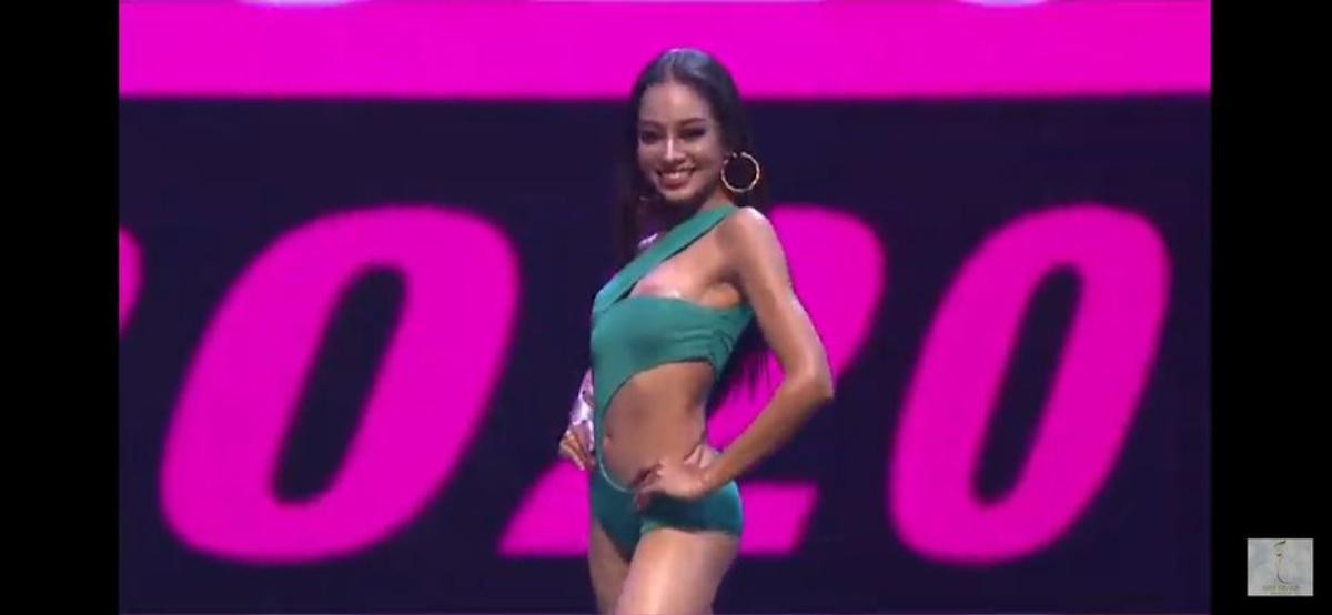 Thí sinh Miss Grand Thailand diện váy giống jumsuit của Kiều Loan, bị lộ hàng trong phần thi áo tắm Ảnh 6