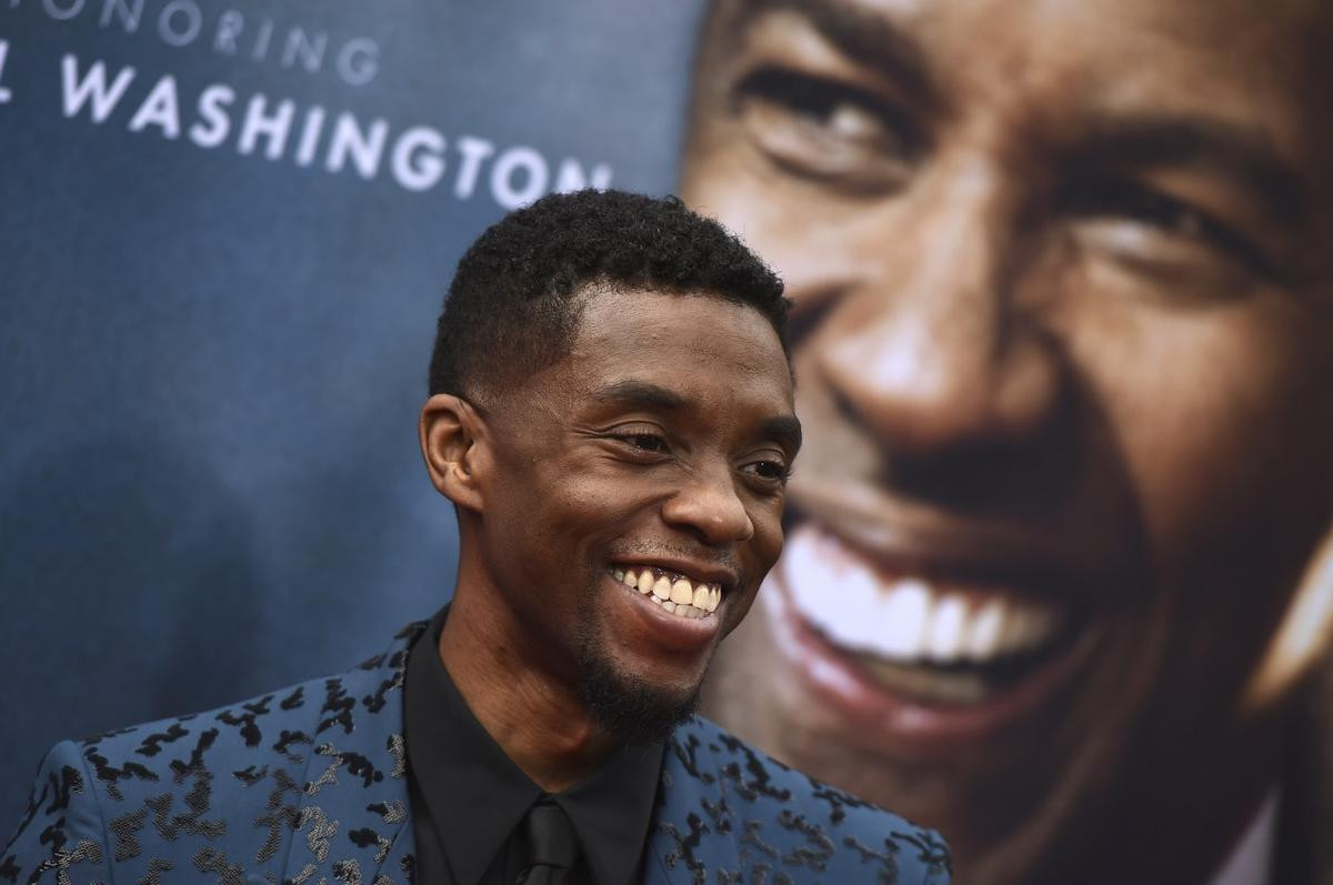 Ngôi sao từng đoạt giải 'Oscar' Denzel Washington tưởng nhớ Chadwick Boseman: 'Tâm hồn nhẹ nhàng đã sống một cuộc đời trọn vẹn' Ảnh 6