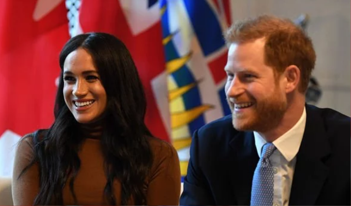 Meghan 'mất hút' trong loạt ảnh hoàng gia Anh đăng chúc mừng sinh nhật Harry Ảnh 4