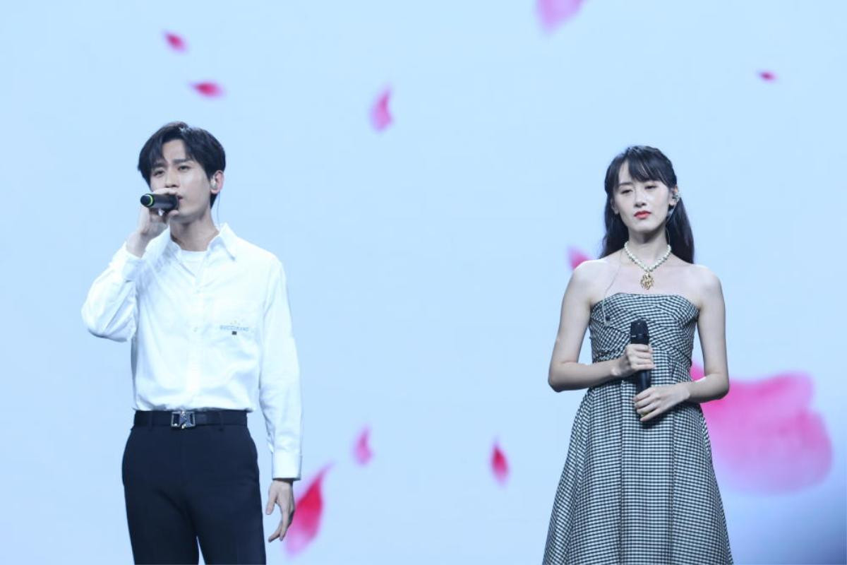 Cố tình ngó lơ, bỏ rơi Viên Băng Nghiên tại fan meeting 'Lưu ly': Thành Nghị mất đến 60 ngàn fan chỉ trong 1 đêm Ảnh 4