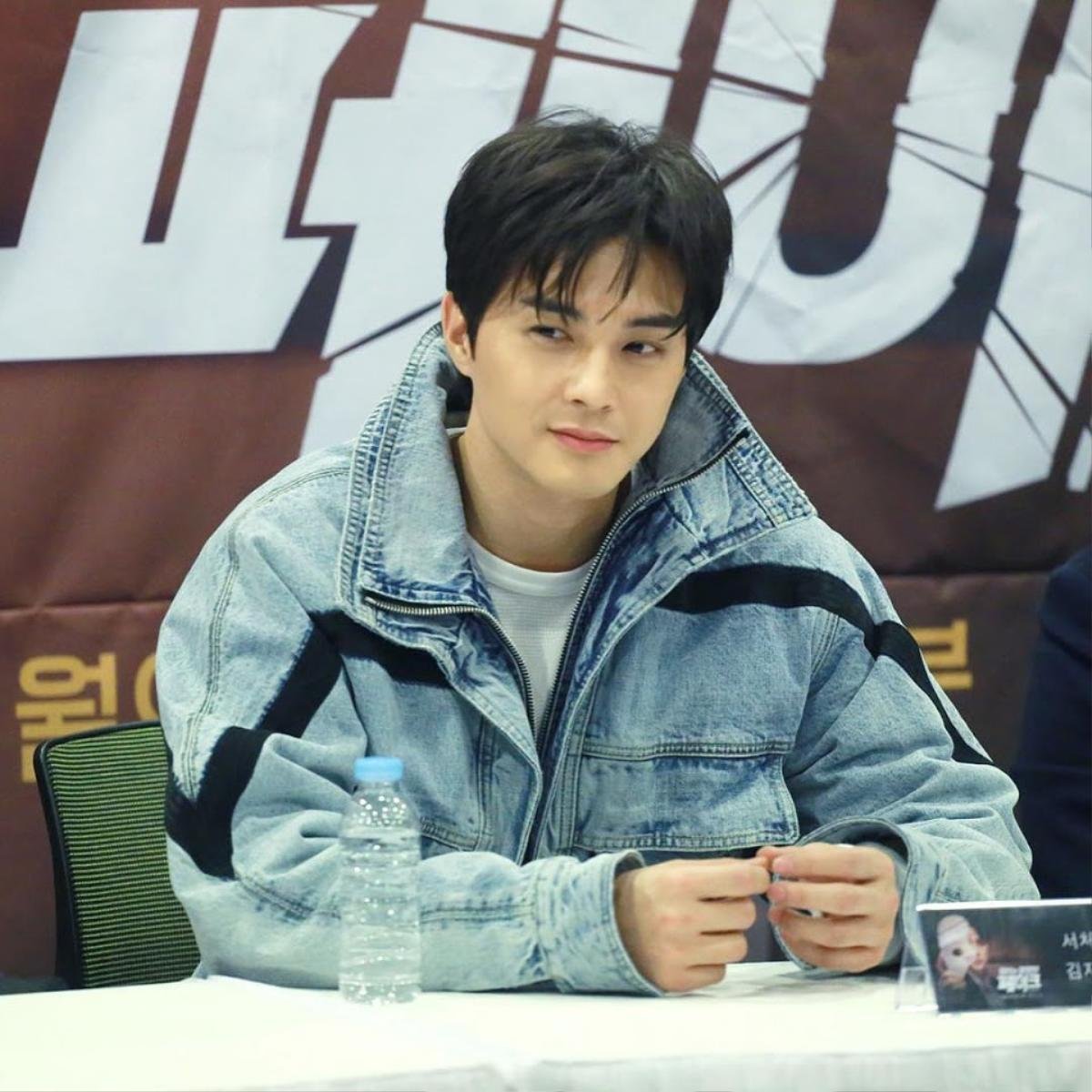 Kim Ji Hoon khiến Knet ngộp thở: Từ 'anh trai Cha Eun Woo' đến vai sát nhân điên trong 'Hoa của quỷ'! Ảnh 3