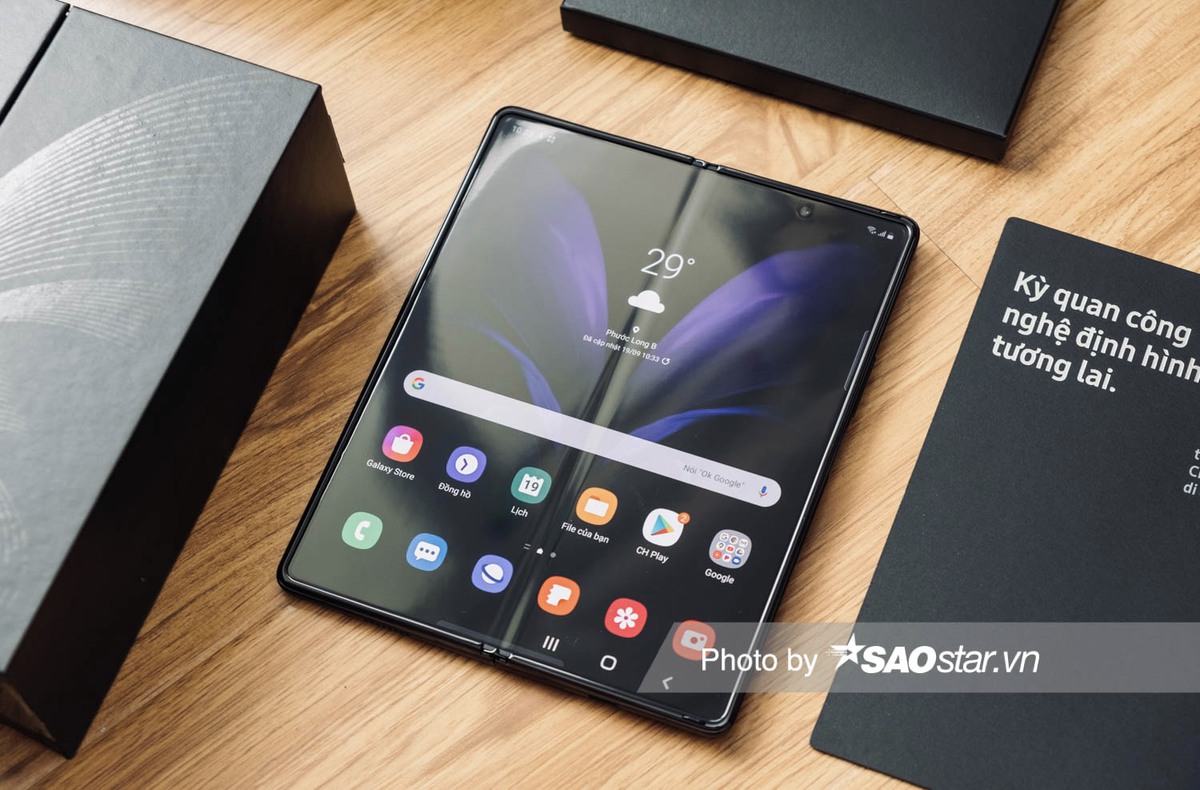 Trên tay Galaxy Z Fold2 tại Việt Nam: Lột xác về thiết kế, cấu hình mạnh mẽ hơn! Ảnh 4