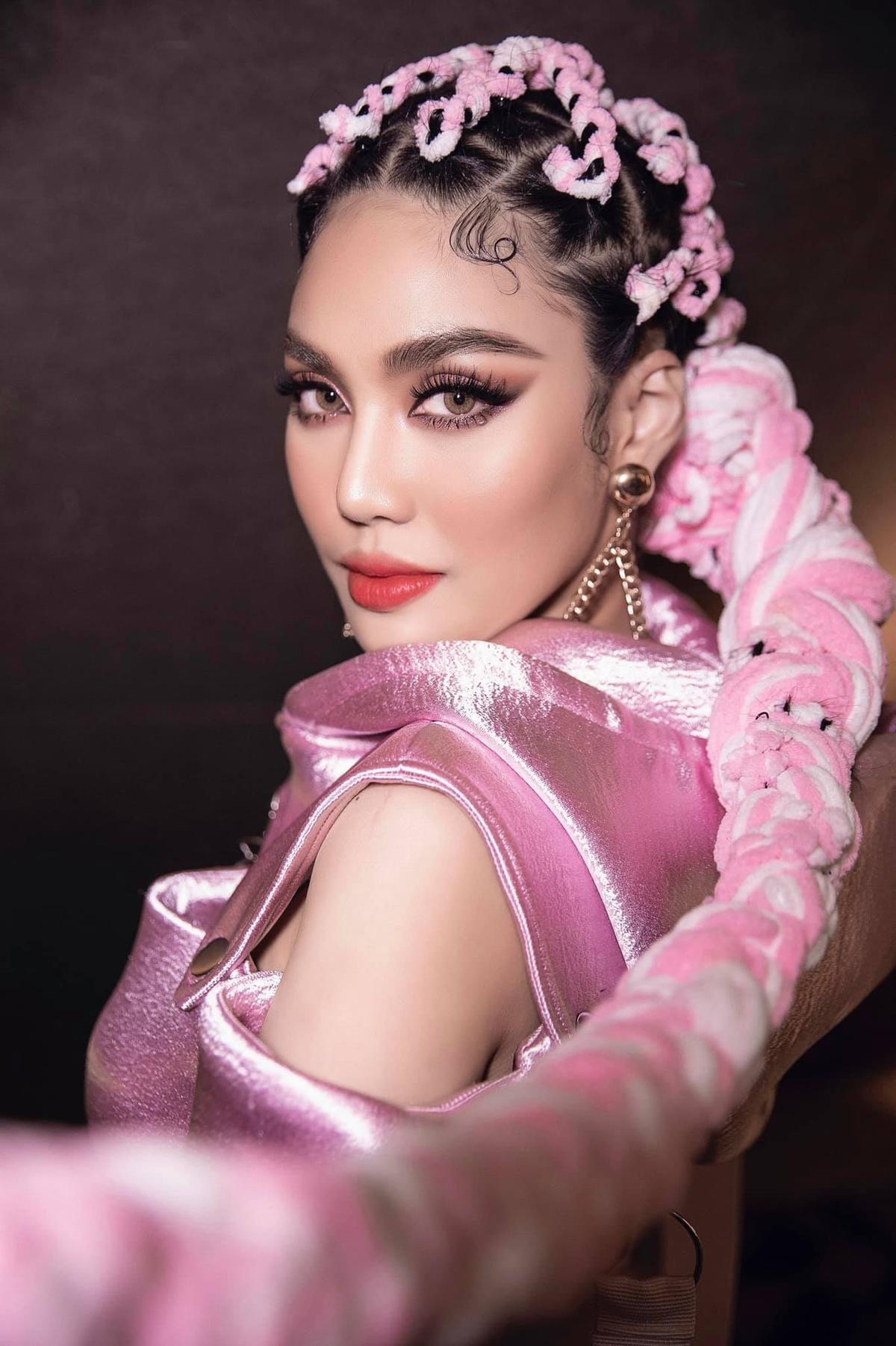 Khánh Vân hóa Drag Queen lộng lẫy hội ngộ Lynk Lee - BB Trần - Hải Triều tôn vinh cộng đồng LGBTIQ Ảnh 10