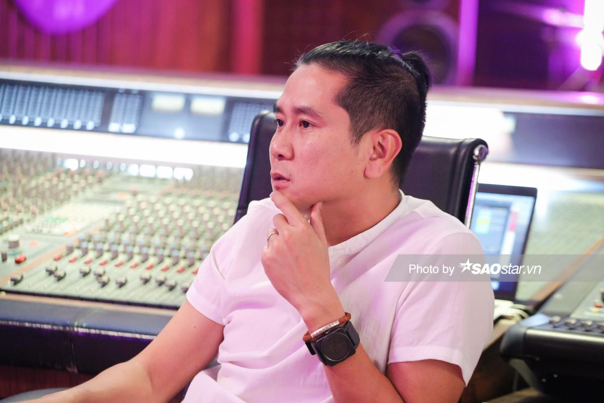 Xuất hiện fan xem King Of Rap chỉ để nghe Hồ Hoài Anh nhận xét: Chuyên môn đỉnh, có tầm lại có tâm Ảnh 2