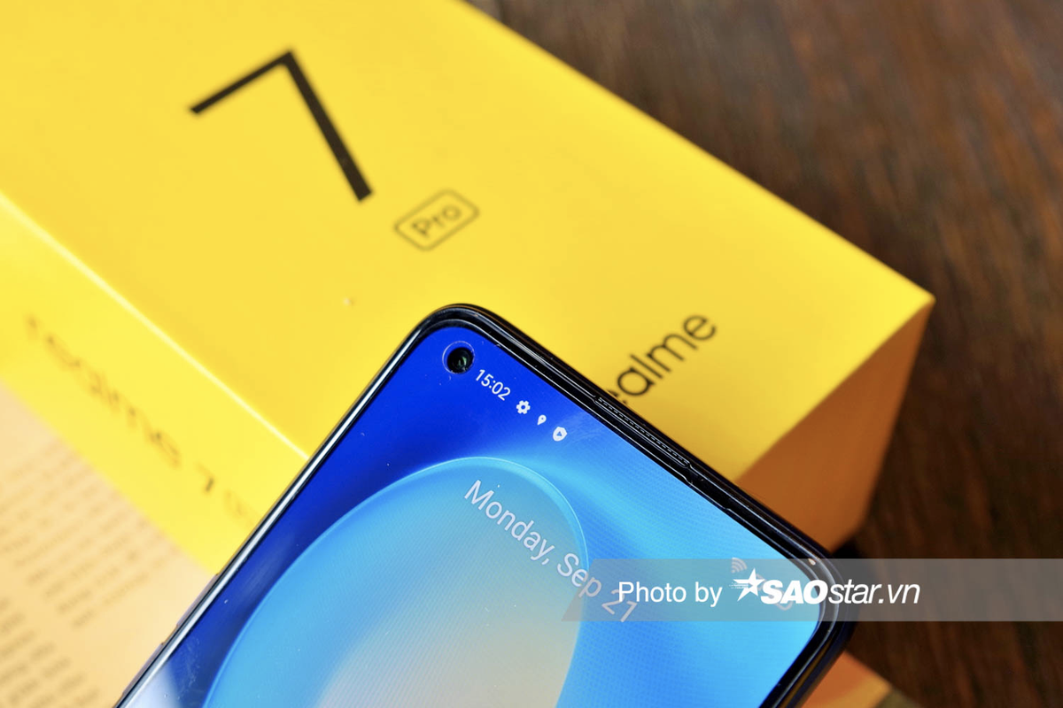 Mở hộp Realme 7 Pro: Ngoại hình ưa nhìn, 4 camera, sạc nhanh 65W Ảnh 11