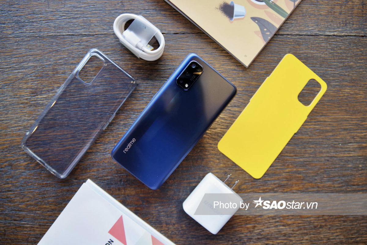 Mở hộp Realme 7 Pro: Ngoại hình ưa nhìn, 4 camera, sạc nhanh 65W Ảnh 3