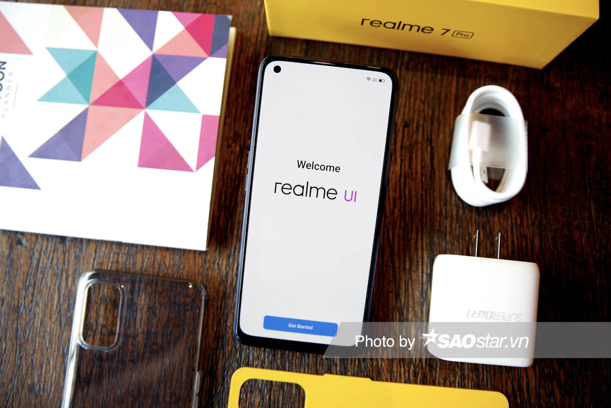 Mở hộp Realme 7 Pro: Ngoại hình ưa nhìn, 4 camera, sạc nhanh 65W Ảnh 10