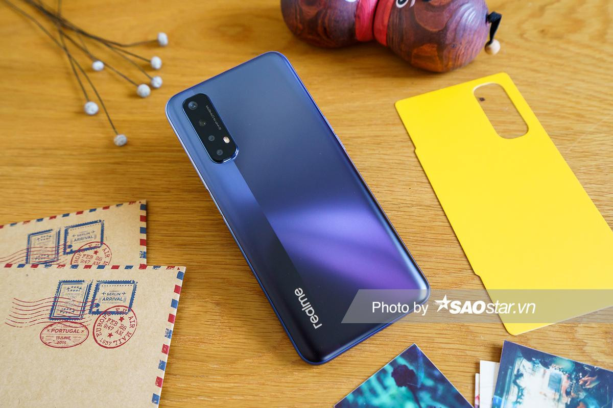 Trải nghiệm nhanh Realme 7: thiết kế, pin và hiệu năng nhận nâng cấp lớn Ảnh 1