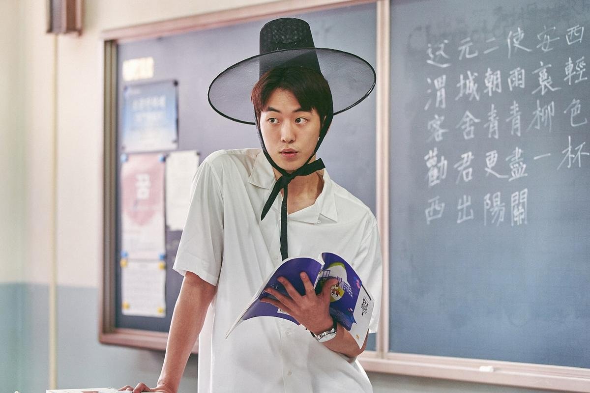 Hơn kém 11 tuổi, Nam Joo Hyuk - Jung Yoo Mi vẫn đẹp đôi tại họp báo 'School Nurse Ahn Eun Young' Ảnh 10