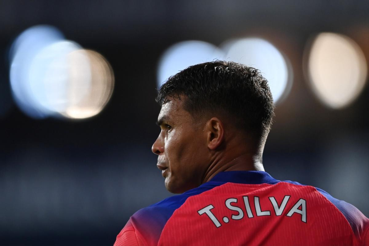 Thiago Silva có màn ra mắt thảm họa ở Premier League Ảnh 3