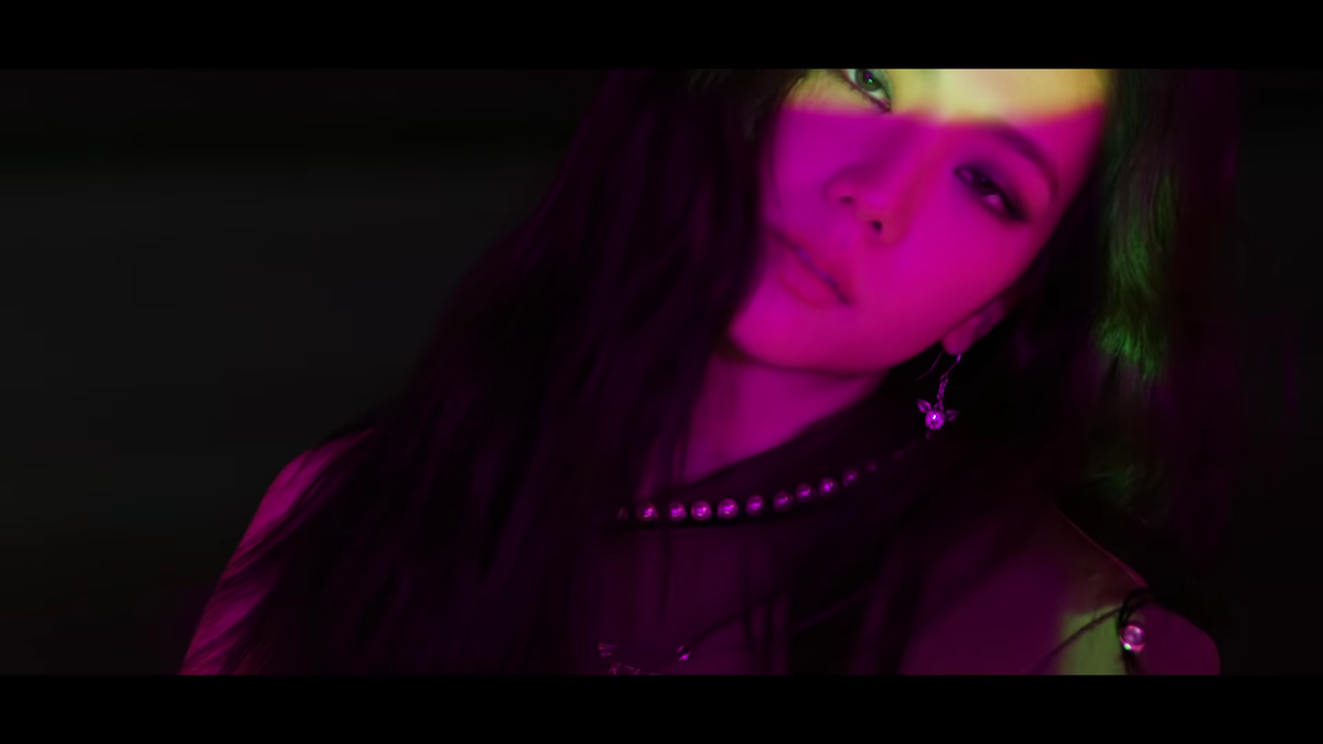 Concept video của Jennie và Jisoo cuối cùng cũng lên sóng: Visual miễn bàn và... hết rồi! Ảnh 1