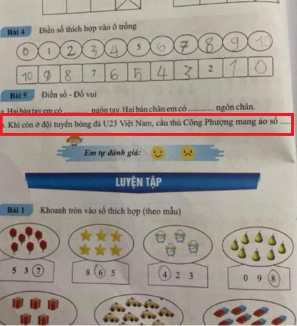 Câu hỏi của học sinh lớp 1 về số áo mà Công Phượng từng mang, đến chàng cầu thủ cũng bối rối khi chẳng tài nào nhớ được Ảnh 1