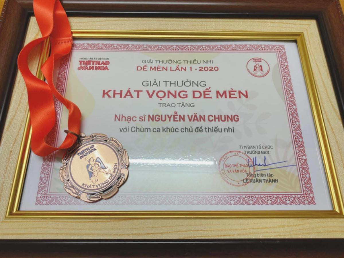 Vinh dự nhận giải thưởng 'Khát vọng dế mèn', nhạc sĩ Nguyễn Văn Chung được 'tiếp lửa' cống hiến cho thiếu nhi Ảnh 2