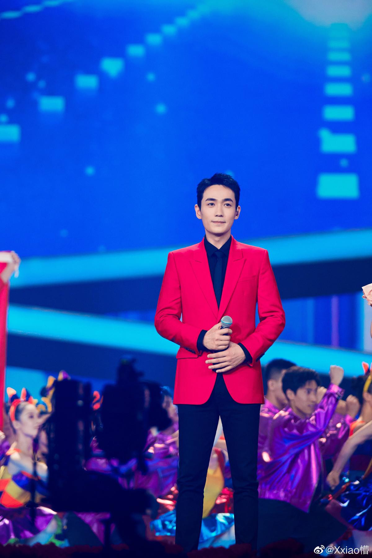 'Đêm hội Trung Thu 2020': Địch Lệ Nhiệt Ba, TFBOYS, Dương Tử cùng loạt sao Cbiz bừng sáng trên sân khấu Ảnh 35