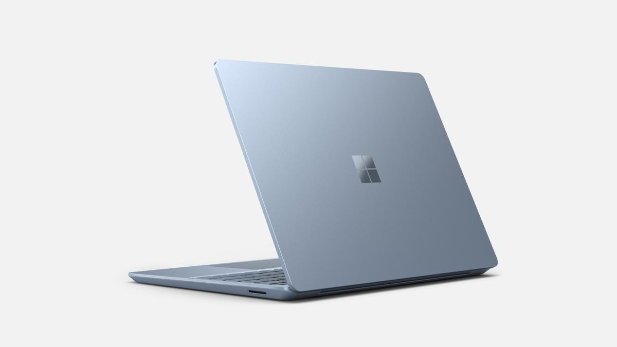 Microsoft giới thiệu dòng laptop Windows Surface rẻ nhất, nhẹ hơn cả Macbook Air Ảnh 2