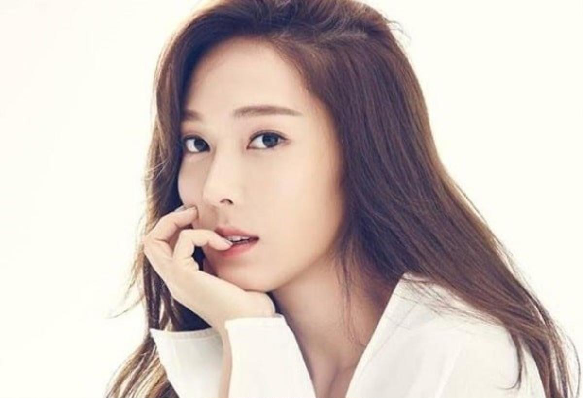 Krystal vừa đăng dòng trạng thái chúc mừng chị gái Jessica Jung xuất bản thành công cuốn tự truyện SHINE Ảnh 5