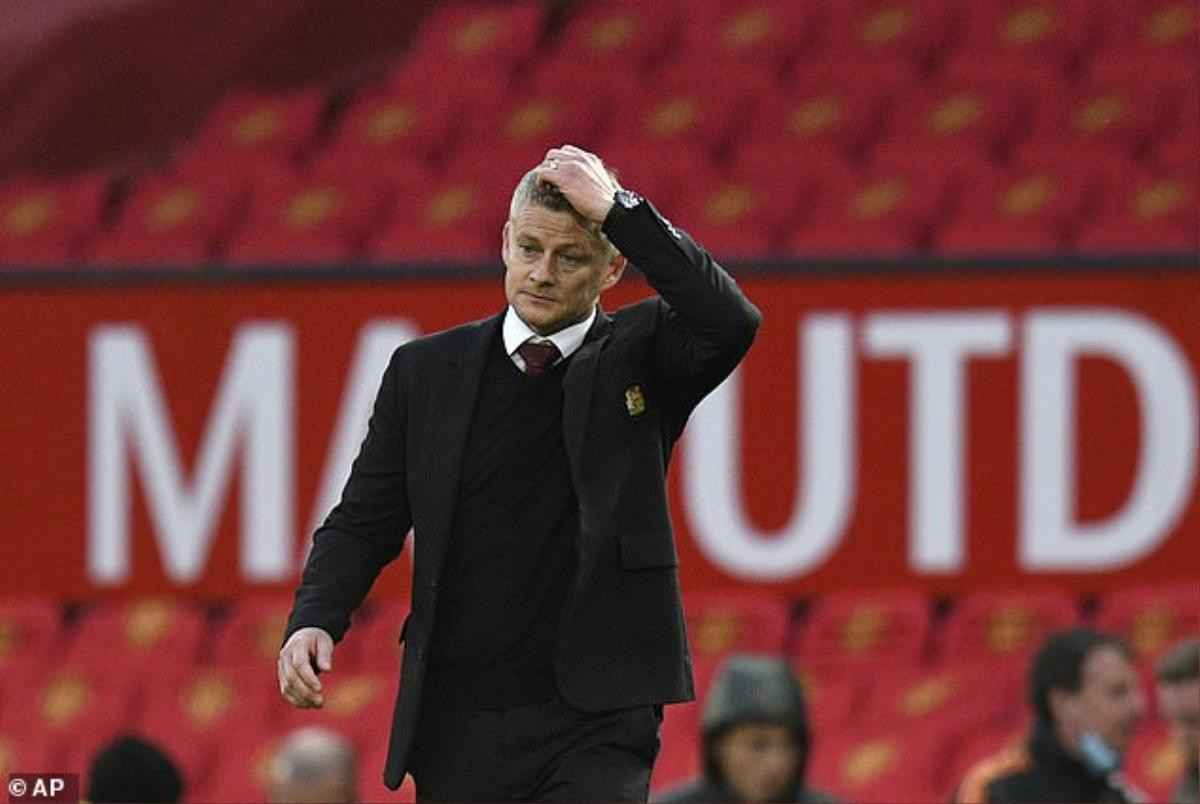 HLV Solskjaer: 'Những gì MU thể hiện thật đáng xấu hổ' Ảnh 2